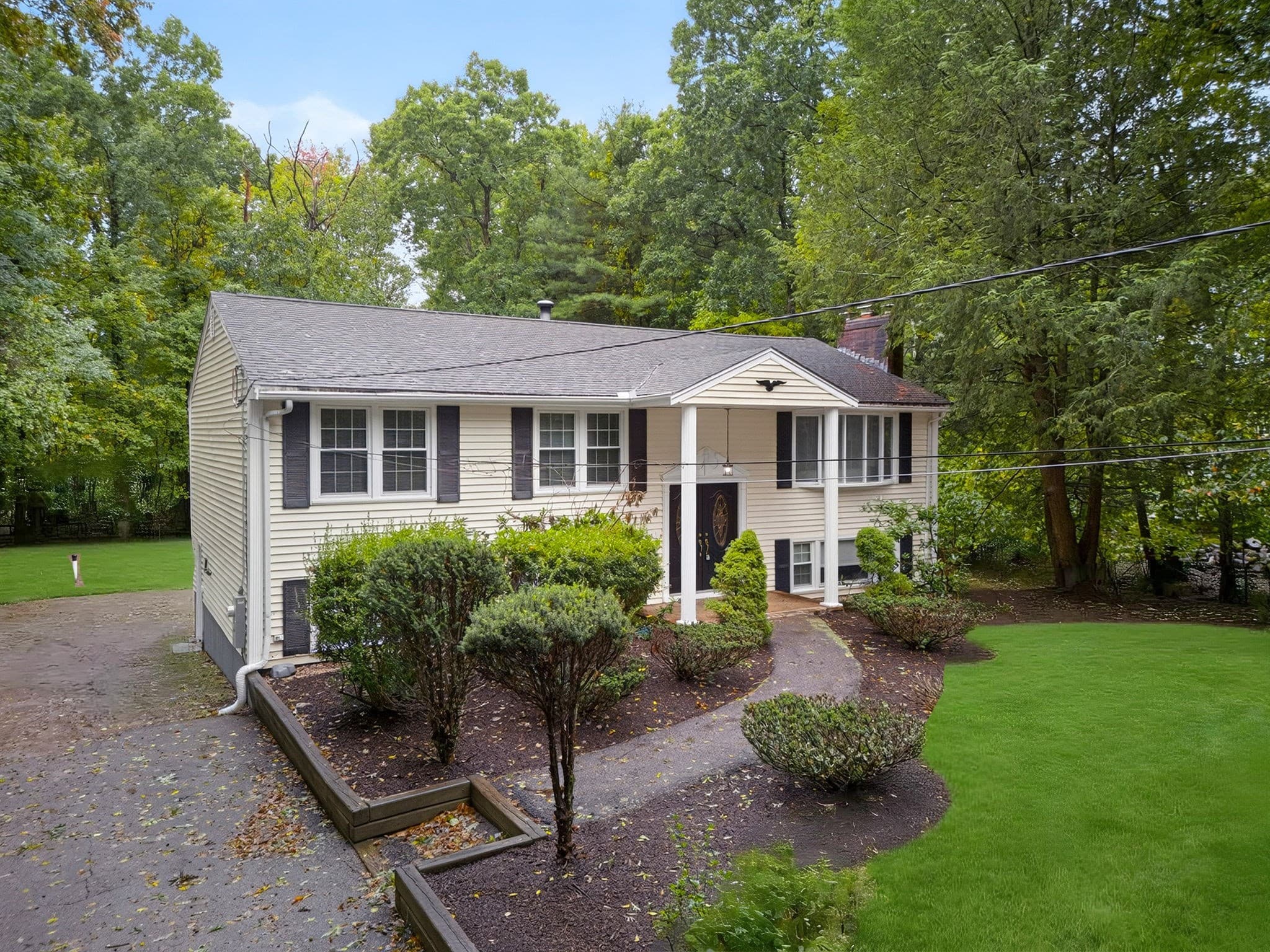 Single Family Residence at 8 Allen Rd, Easton MA 02356, Easton, photo 4 of 30