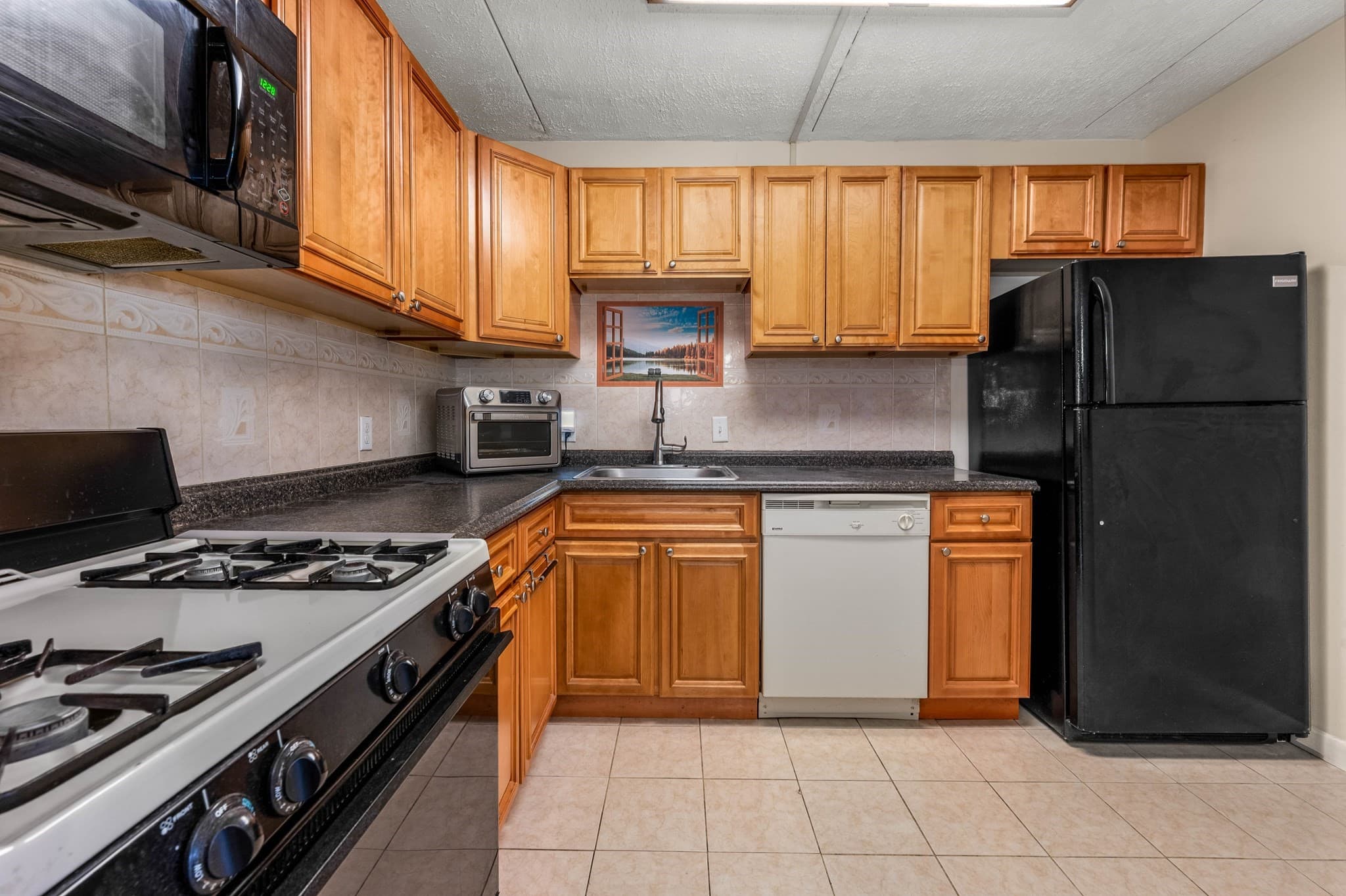 Condominium at 43 Mccormick Ter # 53, Stoughton MA 02072, Stoughton, photo 7 of 15
