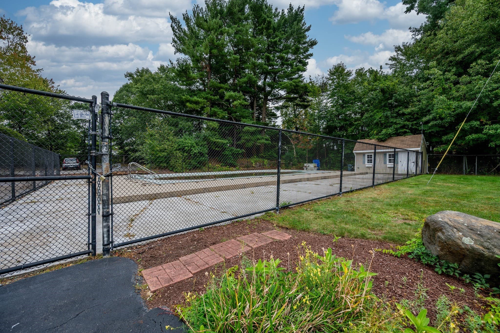 Condominium at 43 Mccormick Ter # 53, Stoughton MA 02072, Stoughton, photo 14 of 15