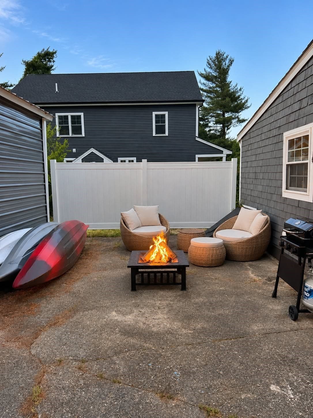 Single Family Residence at 2 Pilgrim Rd, Lakeville MA 02347, Lakeville, photo 5 of 19