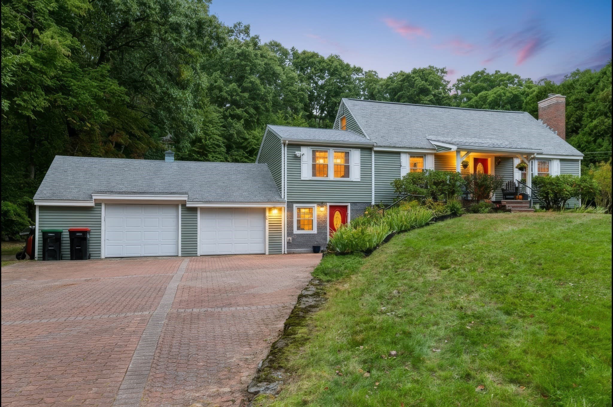194 W Sutton Rd, Sutton MA 01590