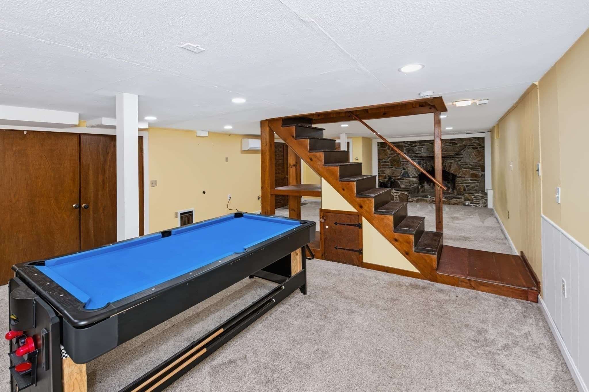 Single Family Residence at 194 W Sutton Rd, Sutton MA 01590, Sutton, photo 29 of 37