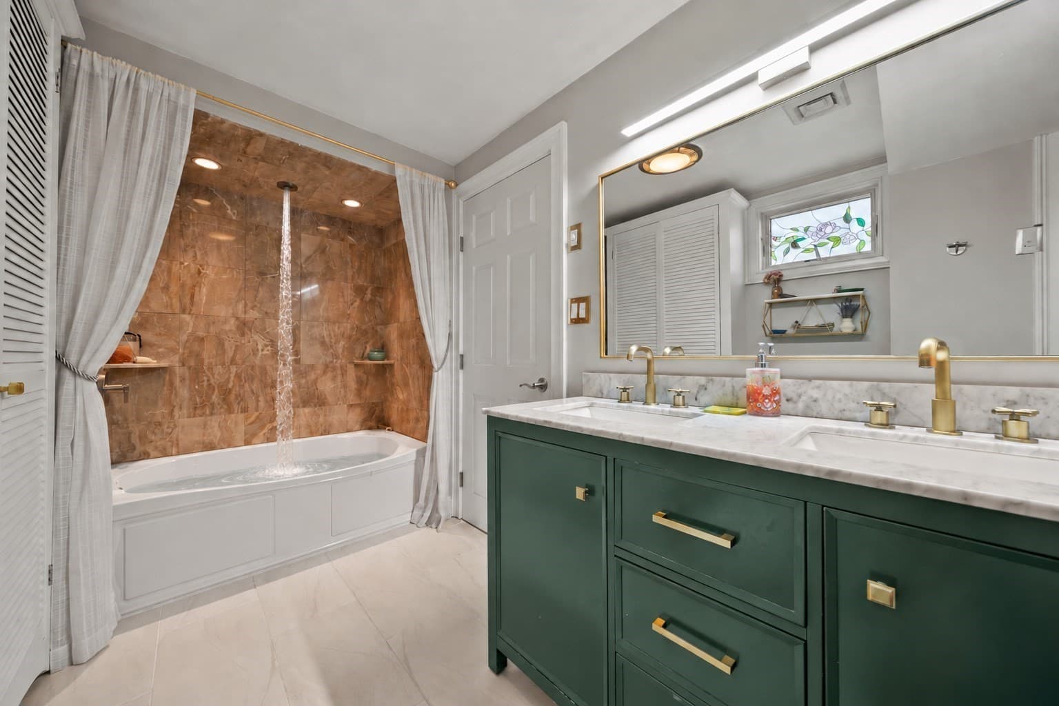Condominium at 54 Trident Ave # 54, Winthrop MA 02152, Winthrop, photo 13 of 37