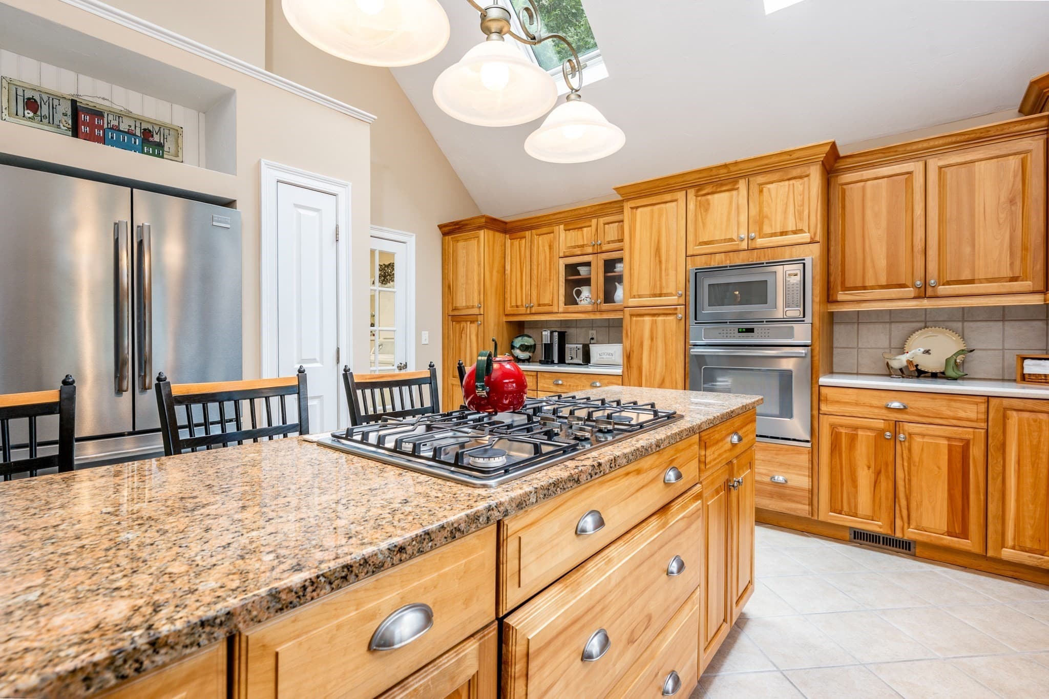 Single Family Residence at 93 Avon Rd, Yarmouth MA 02675, Yarmouth, photo 9 of 41