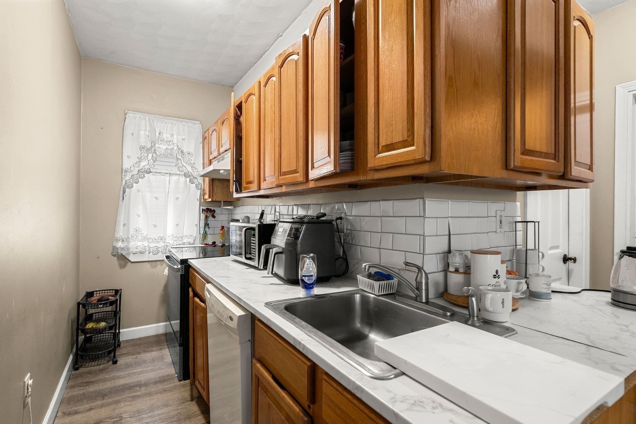 3 Family at 177 Fairmont Ave, Worcester MA 01604, Worcester, photo 32 of 42