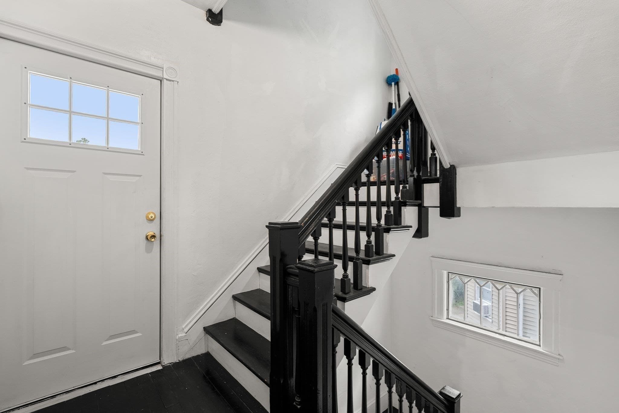 3 Family at 177 Fairmont Ave, Worcester MA 01604, Worcester, photo 19 of 42