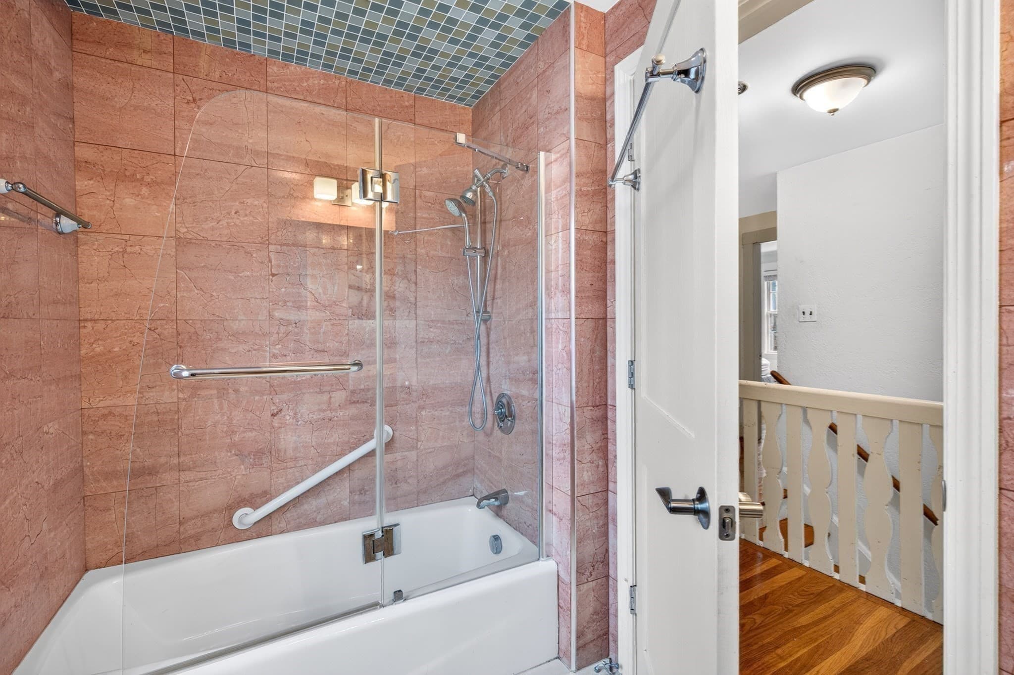 Single Family Residence at 118 Oakdale Rd, Newton MA 02461, Newton, photo 8 of 32