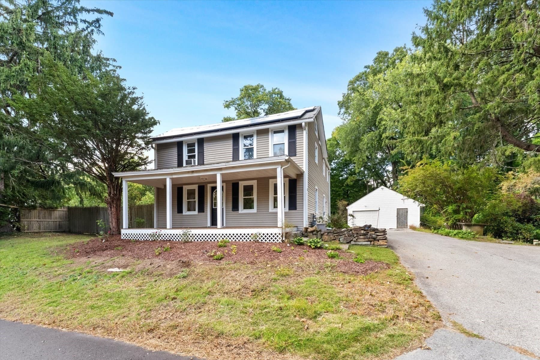 Single Family Residence at 82 Boston Rd, Sutton MA 01590, Sutton, photo 2 of 39