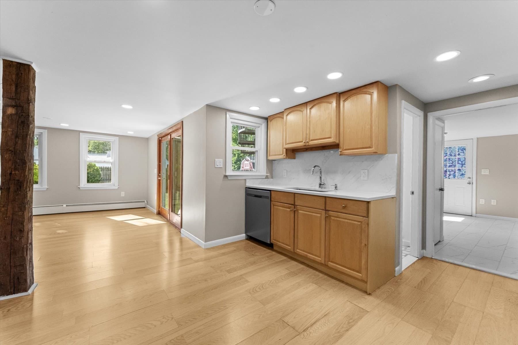 Single Family Residence at 82 Boston Rd, Sutton MA 01590, Sutton, photo 16 of 39