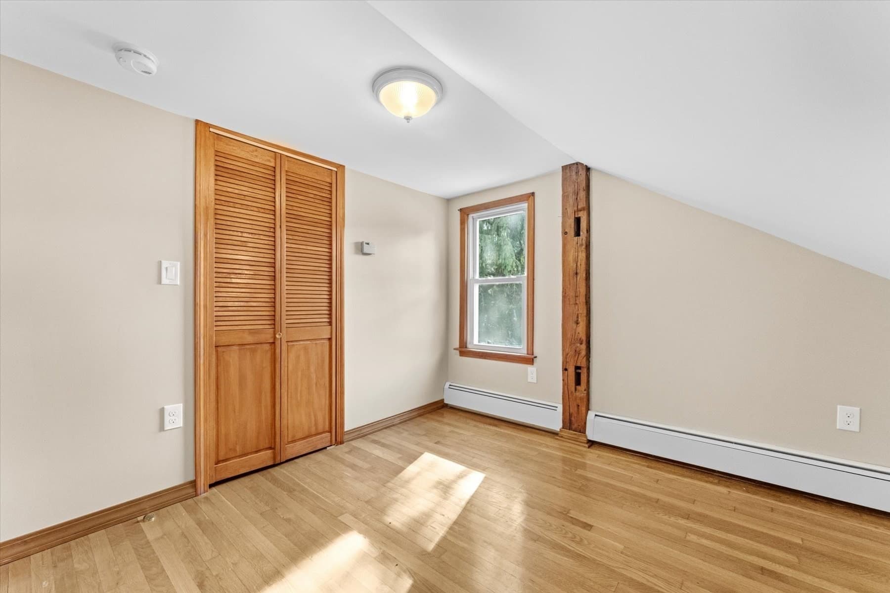 Single Family Residence at 82 Boston Rd, Sutton MA 01590, Sutton, photo 26 of 39