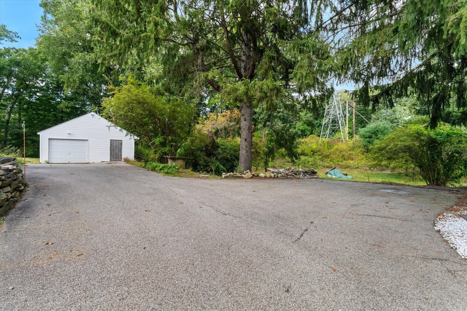 Single Family Residence at 82 Boston Rd, Sutton MA 01590, Sutton, photo 39 of 39