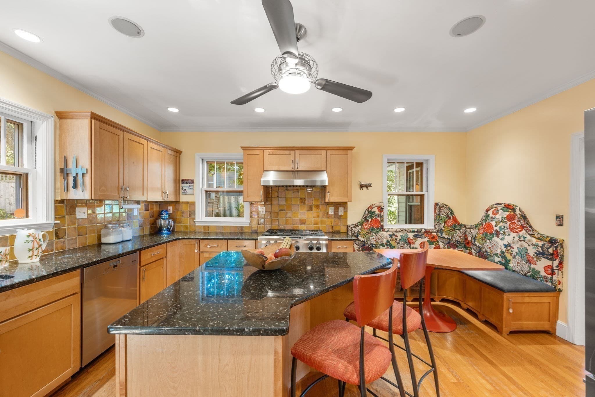 Single Family Residence at 31 Moss Hill Road, Boston MA 02130, Boston, photo 9 of 27