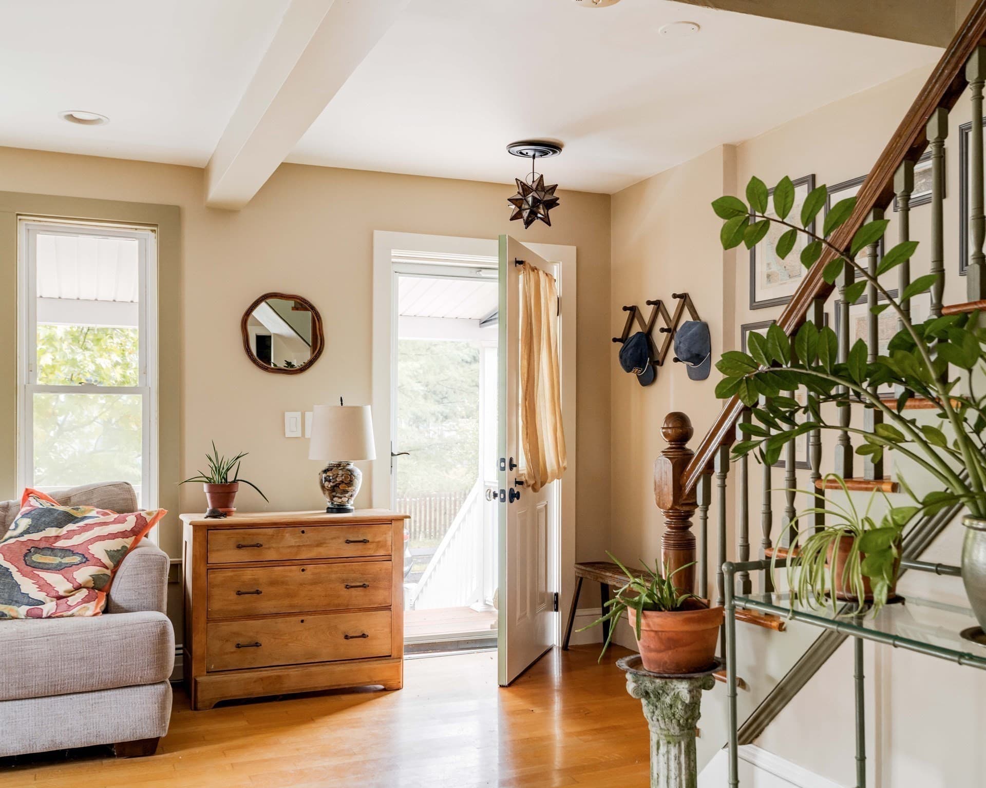 Single Family Residence at 11 Byron St, Wakefield MA 01880, Wakefield, photo 2 of 31