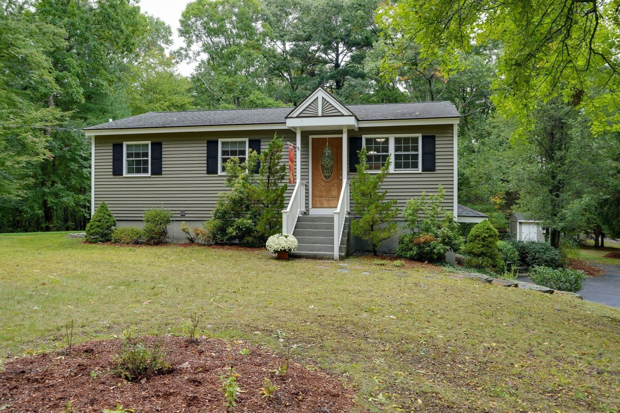 31 Coffee Street, Medway MA 02053
