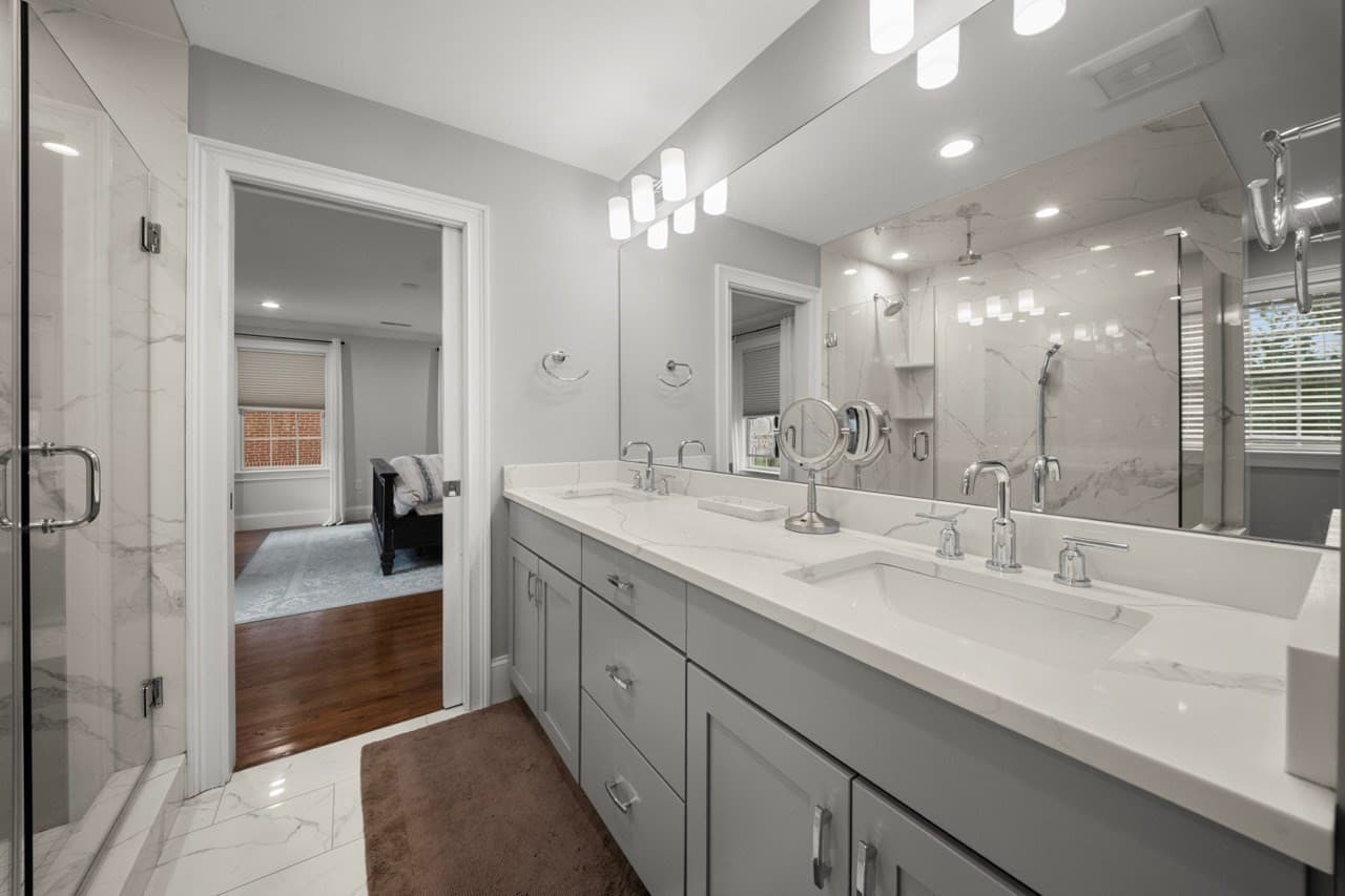 Condominium at 94 East Side Parkway # 94, Newton MA 02458, Newton, photo 17 of 42