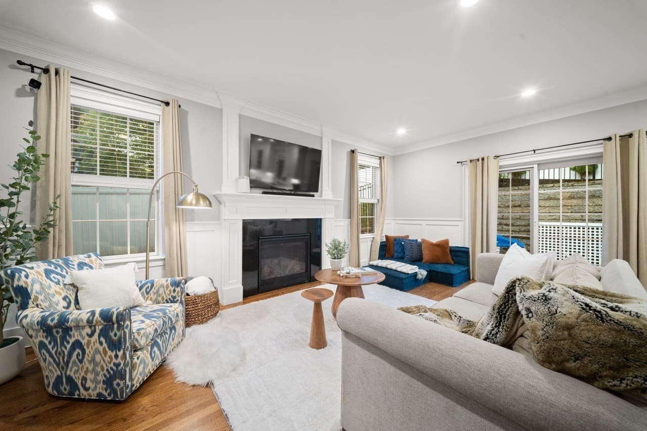 Condominium at 94 East Side Parkway # 94, Newton MA 02458, Newton, photo 7 of 42