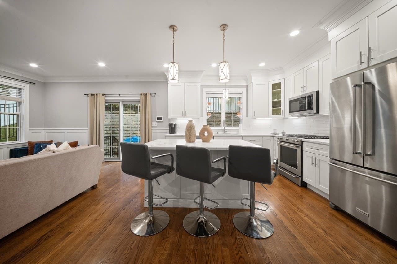 Condominium at 94 East Side Parkway # 94, Newton MA 02458, Newton, photo 10 of 42