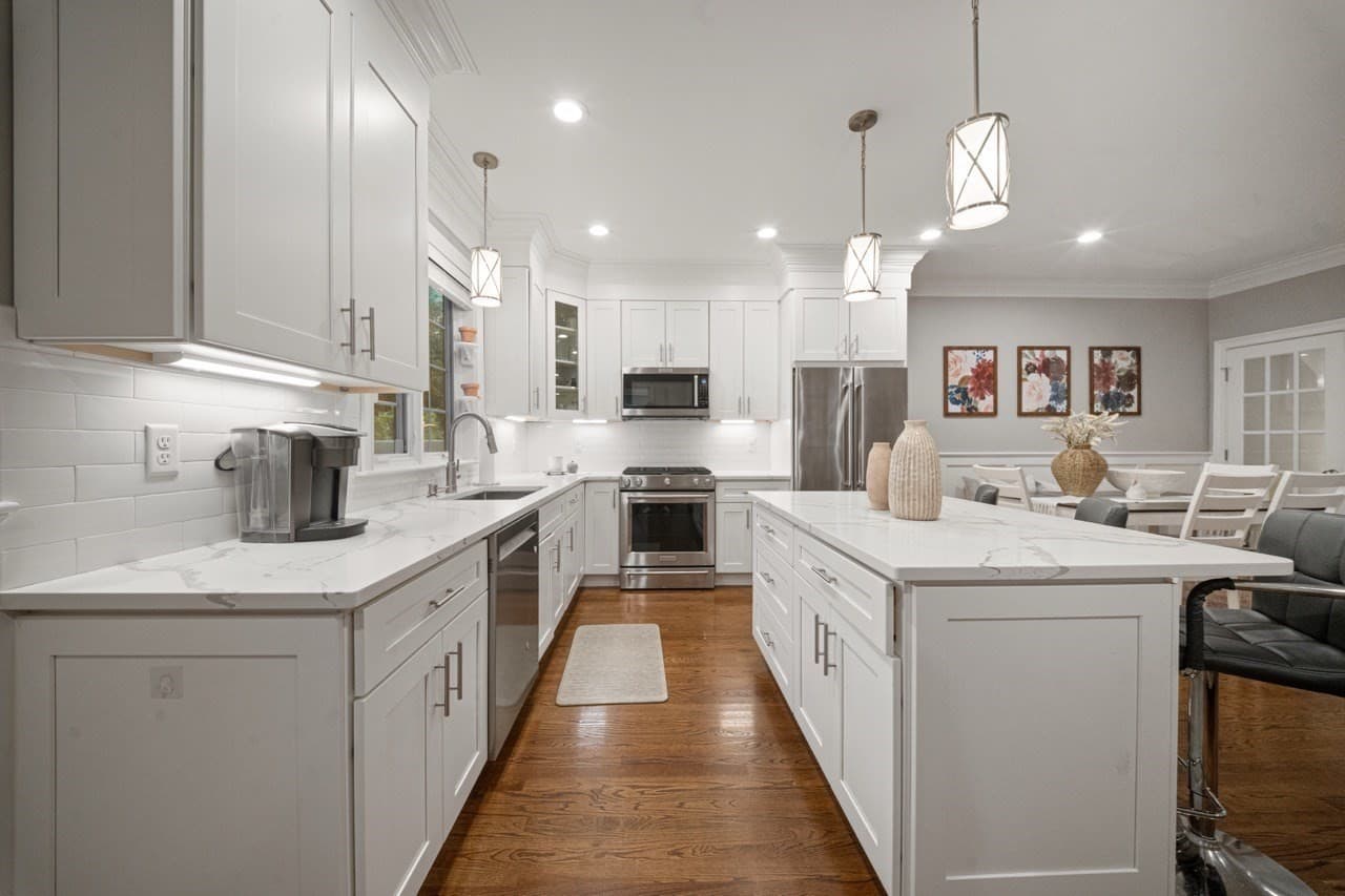 Condominium at 94 East Side Parkway # 94, Newton MA 02458, Newton, photo 11 of 42