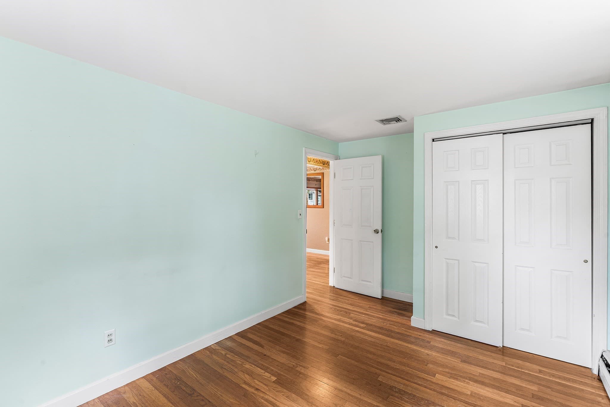 Single Family Residence at 62 Woodsbury Rd, Rockland MA 02370, Rockland, photo 23 of 41