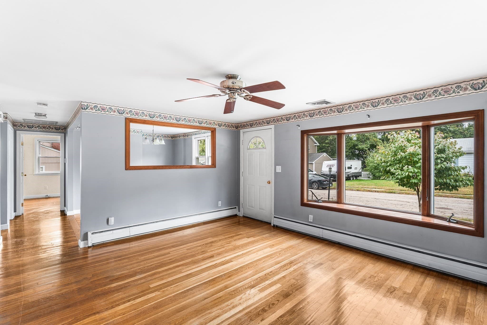 Single Family Residence at 62 Woodsbury Rd, Rockland MA 02370, Rockland, photo 2 of 41