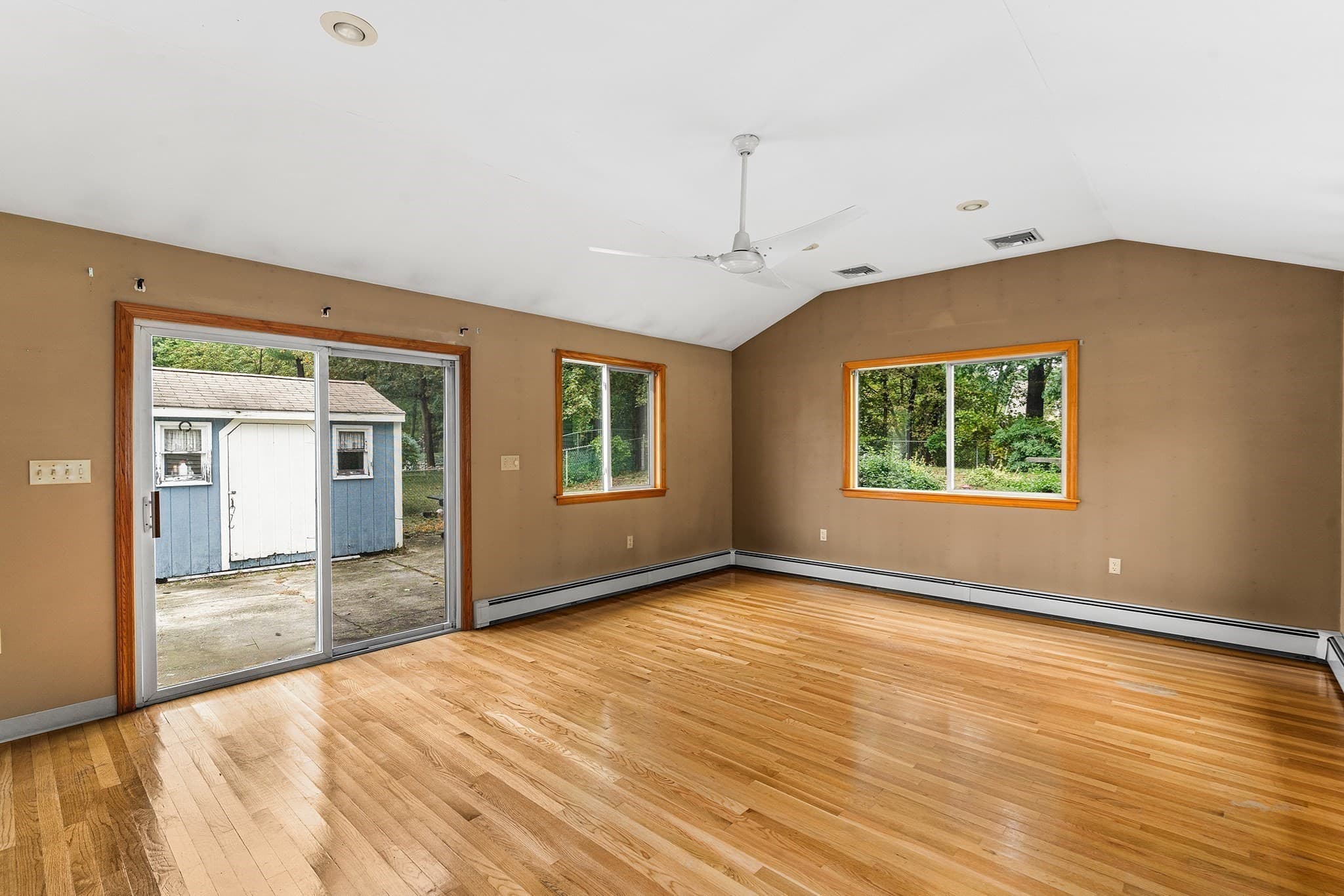 Single Family Residence at 62 Woodsbury Rd, Rockland MA 02370, Rockland, photo 13 of 41