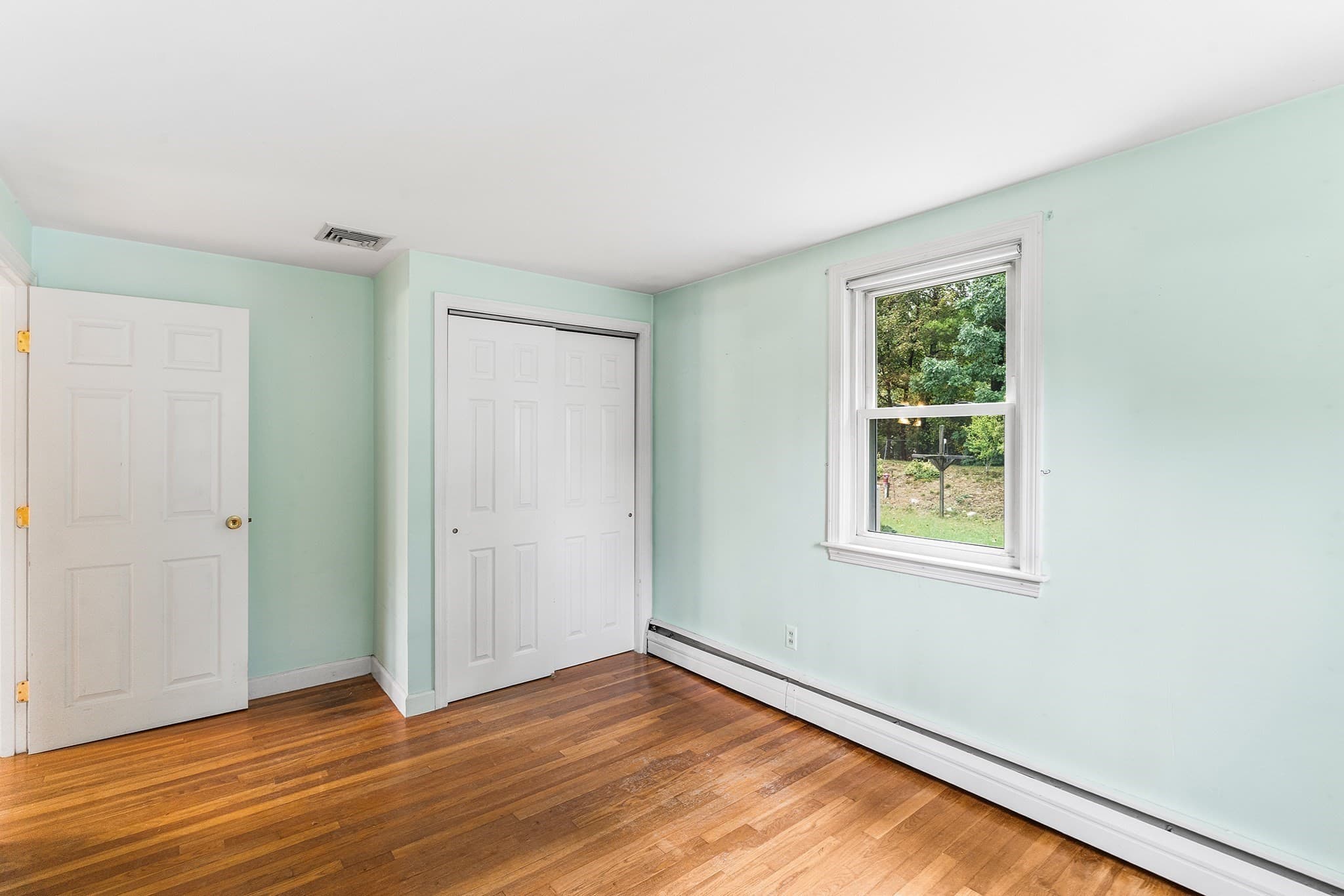 Single Family Residence at 62 Woodsbury Rd, Rockland MA 02370, Rockland, photo 22 of 41