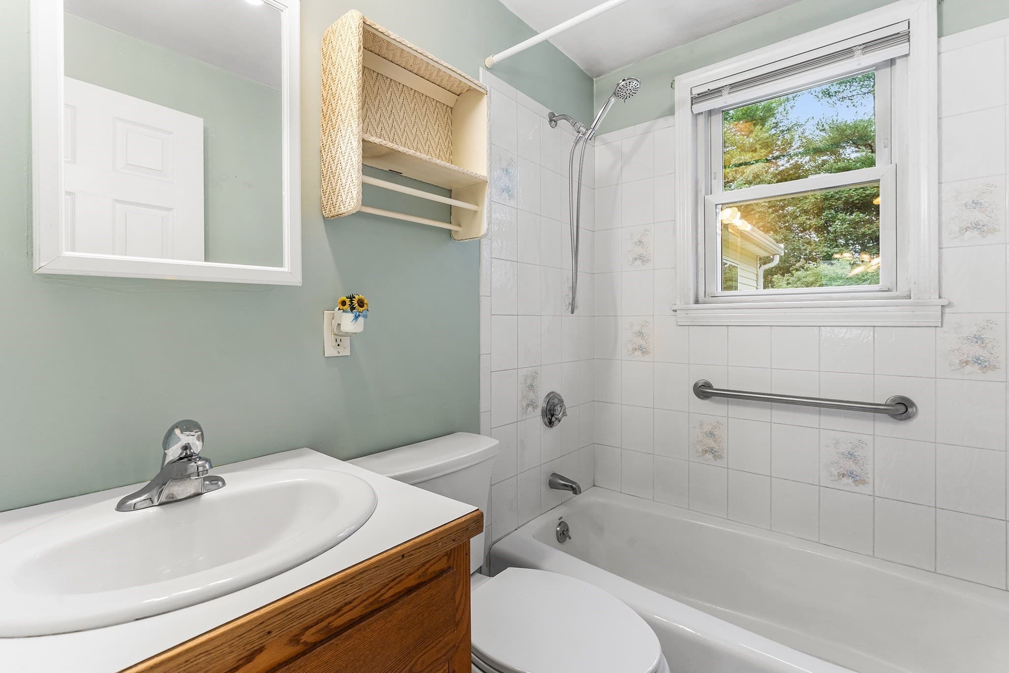 Single Family Residence at 62 Woodsbury Rd, Rockland MA 02370, Rockland, photo 20 of 41