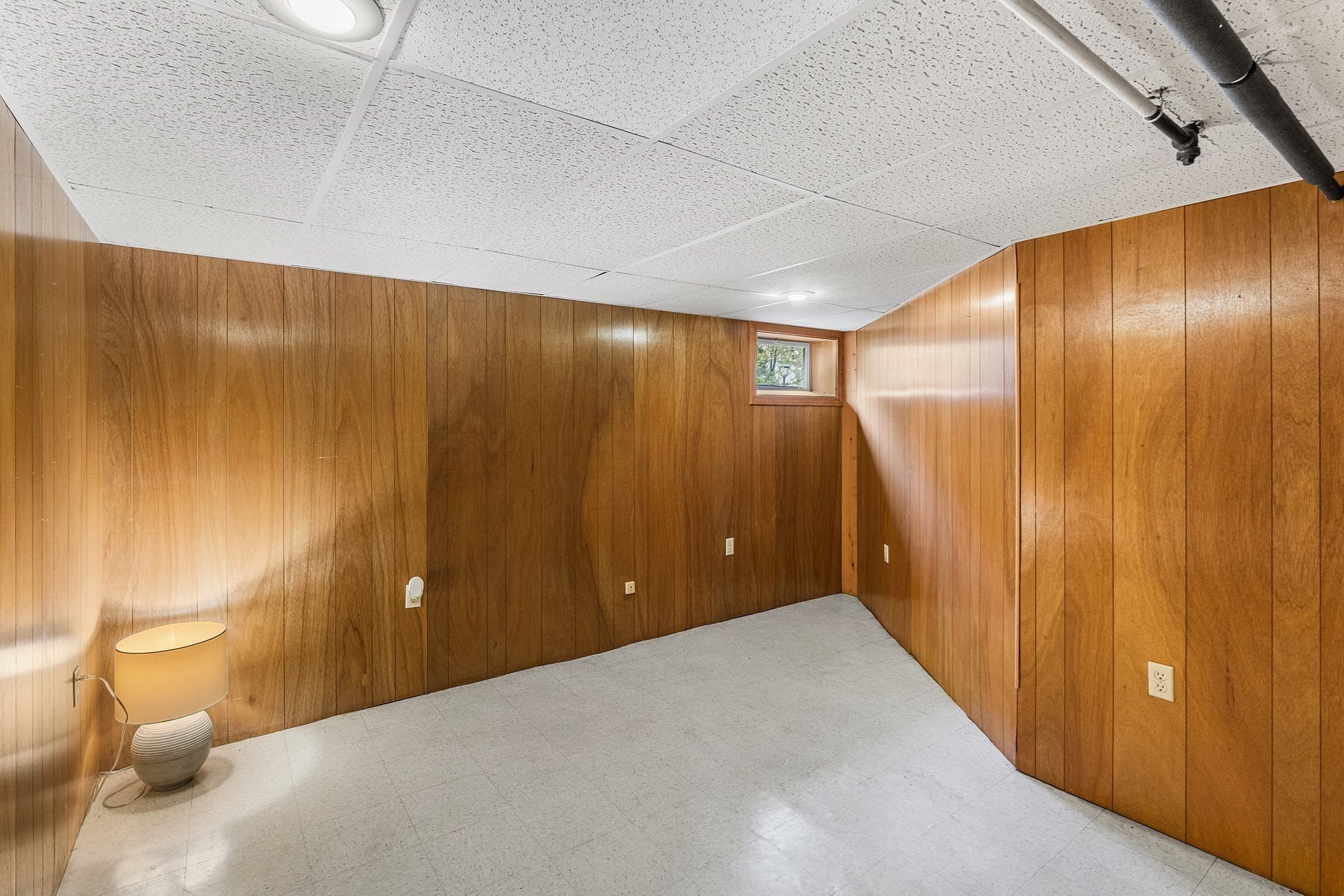 Single Family Residence at 62 Woodsbury Rd, Rockland MA 02370, Rockland, photo 24 of 41