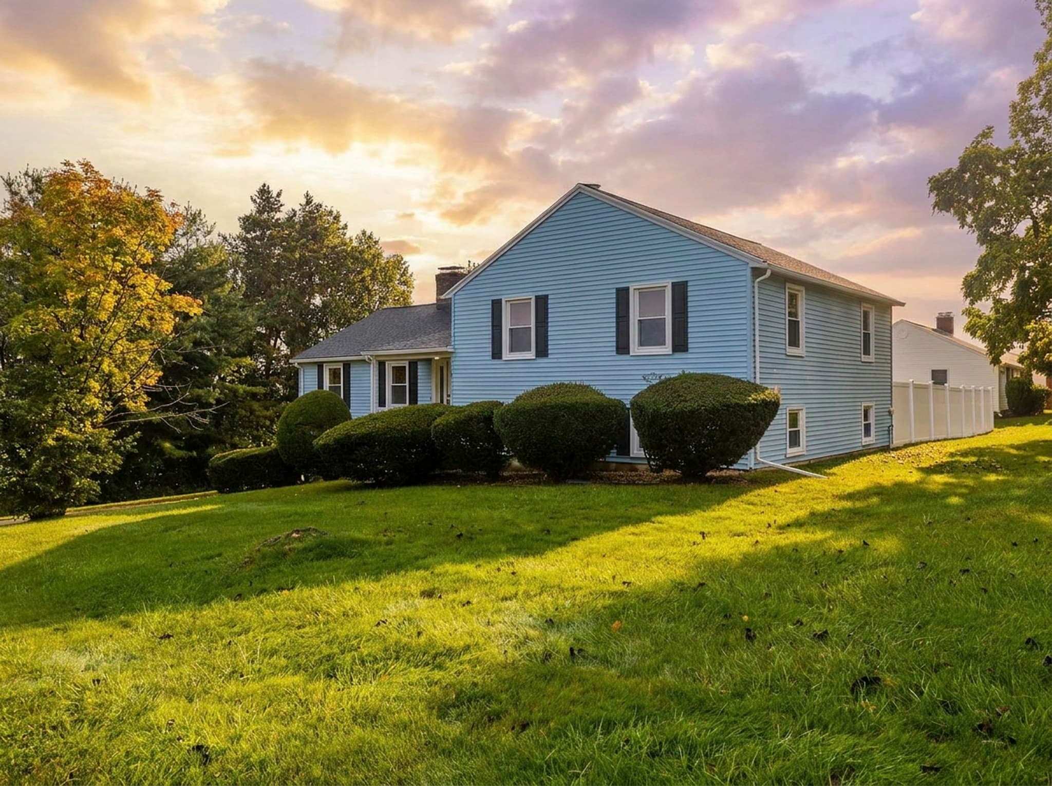 49 Anvil St, Agawam MA 01030