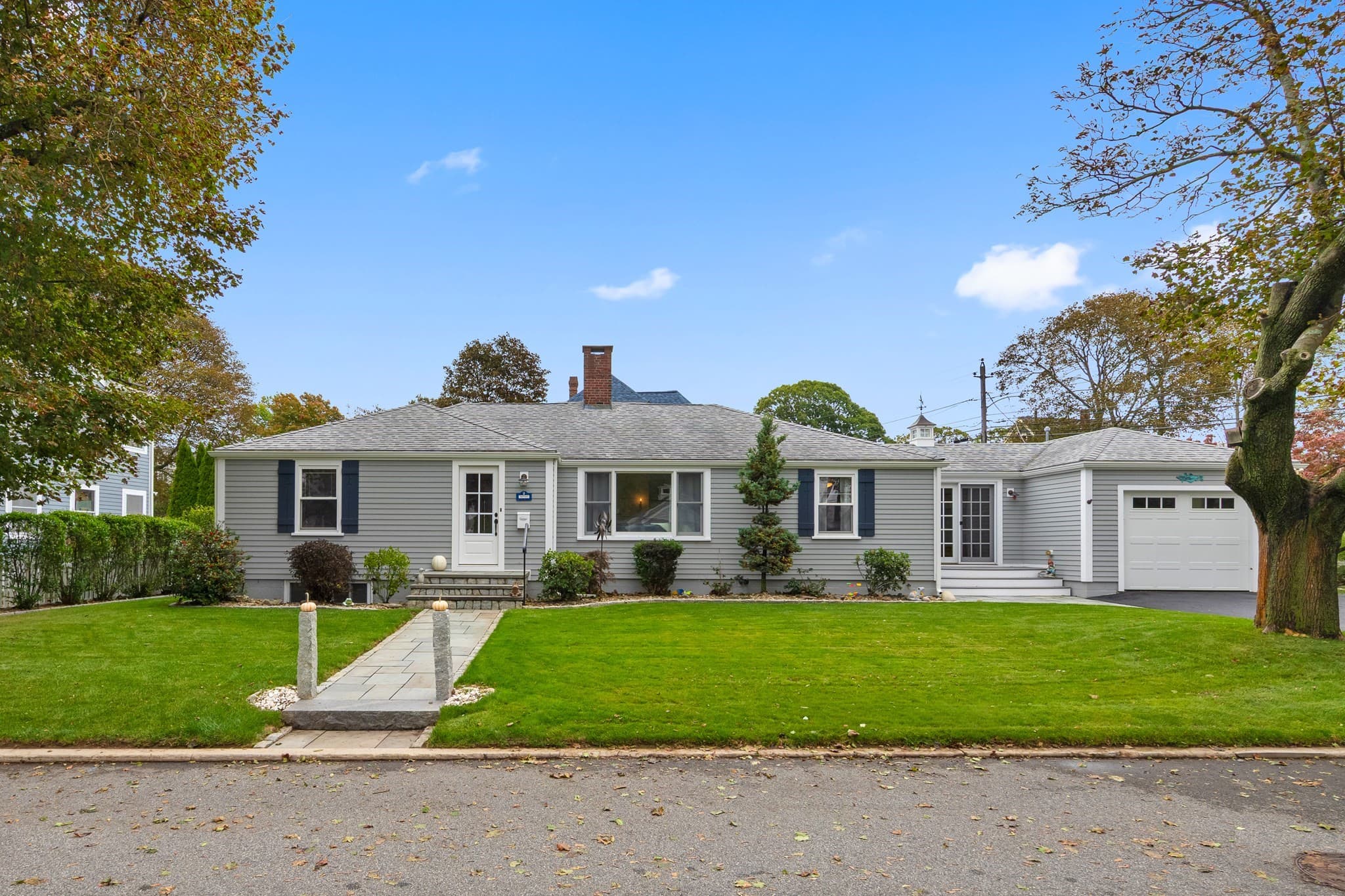 2 Smith Rd, Rockport MA 01966
