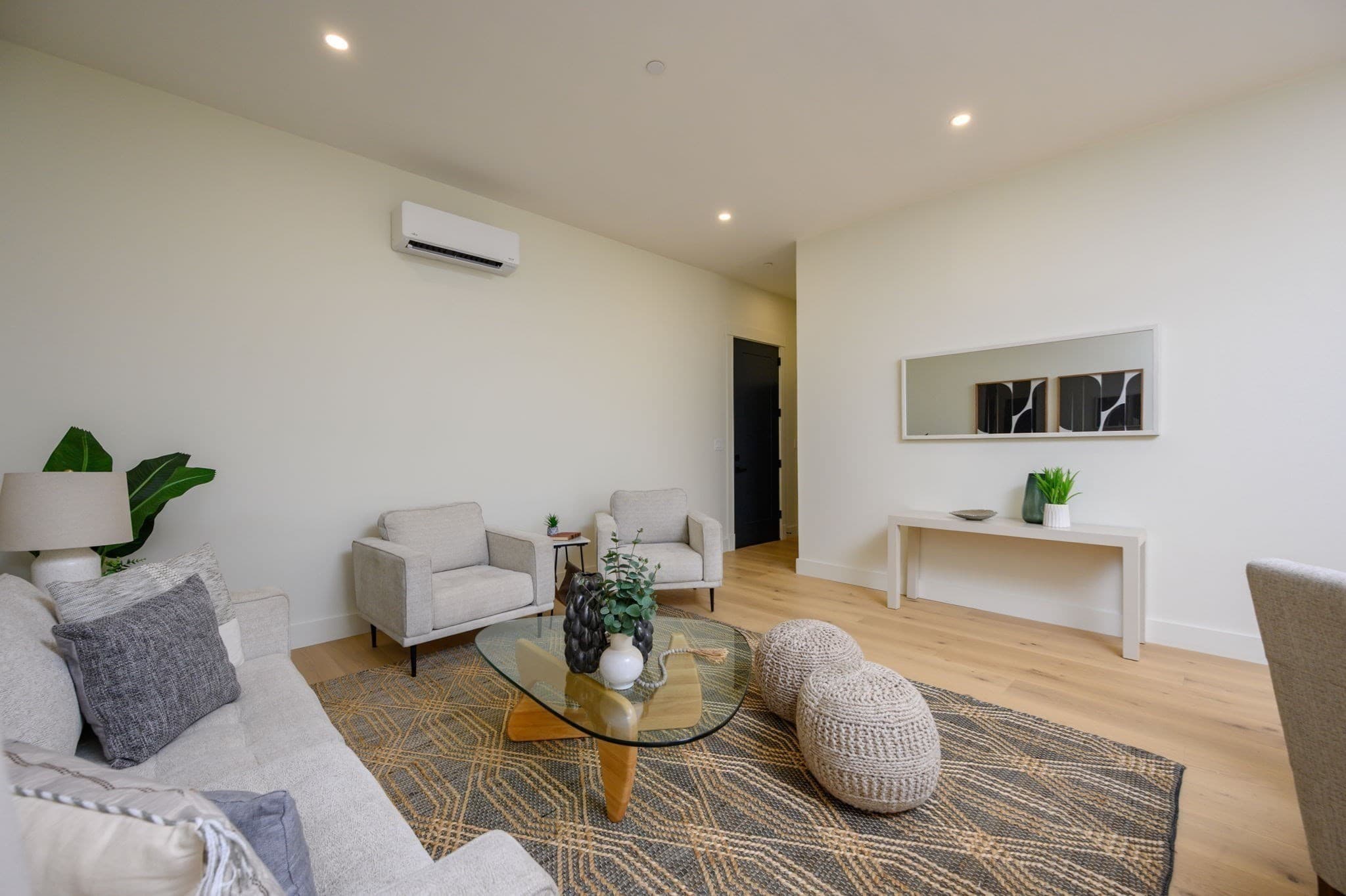Condominium at 21 Tanglewood Road # 4, Boston MA 02124, Boston, photo 10 of 24