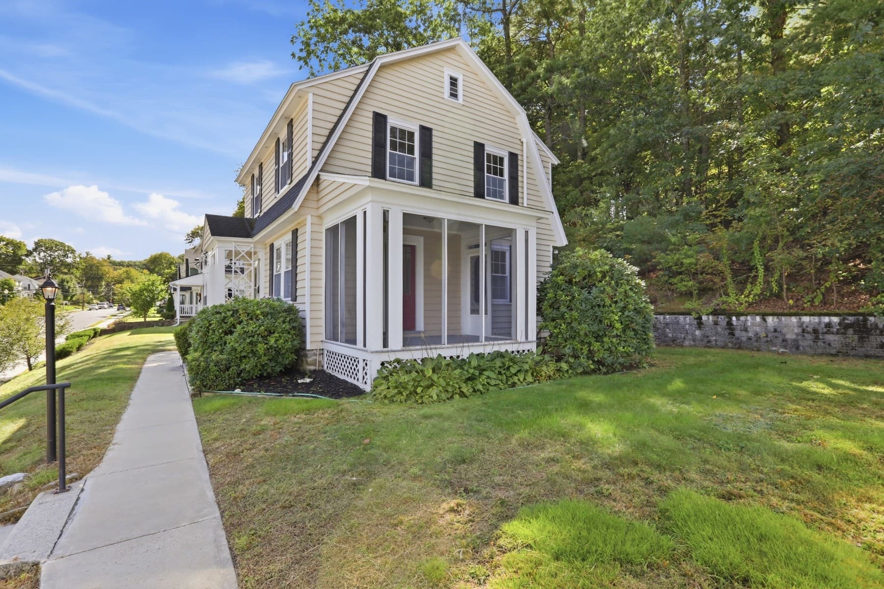 Single Family Residence at 32 Enmore St, Andover MA 01810, Andover, photo 4 of 39