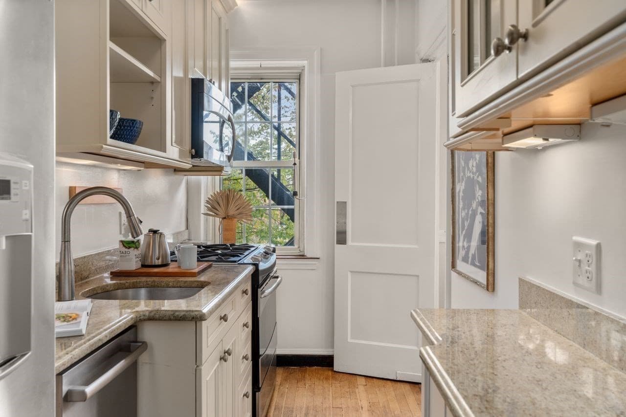 Condominium at 3 Arlington St # 35, Cambridge MA 02140, Cambridge, photo 12 of 26