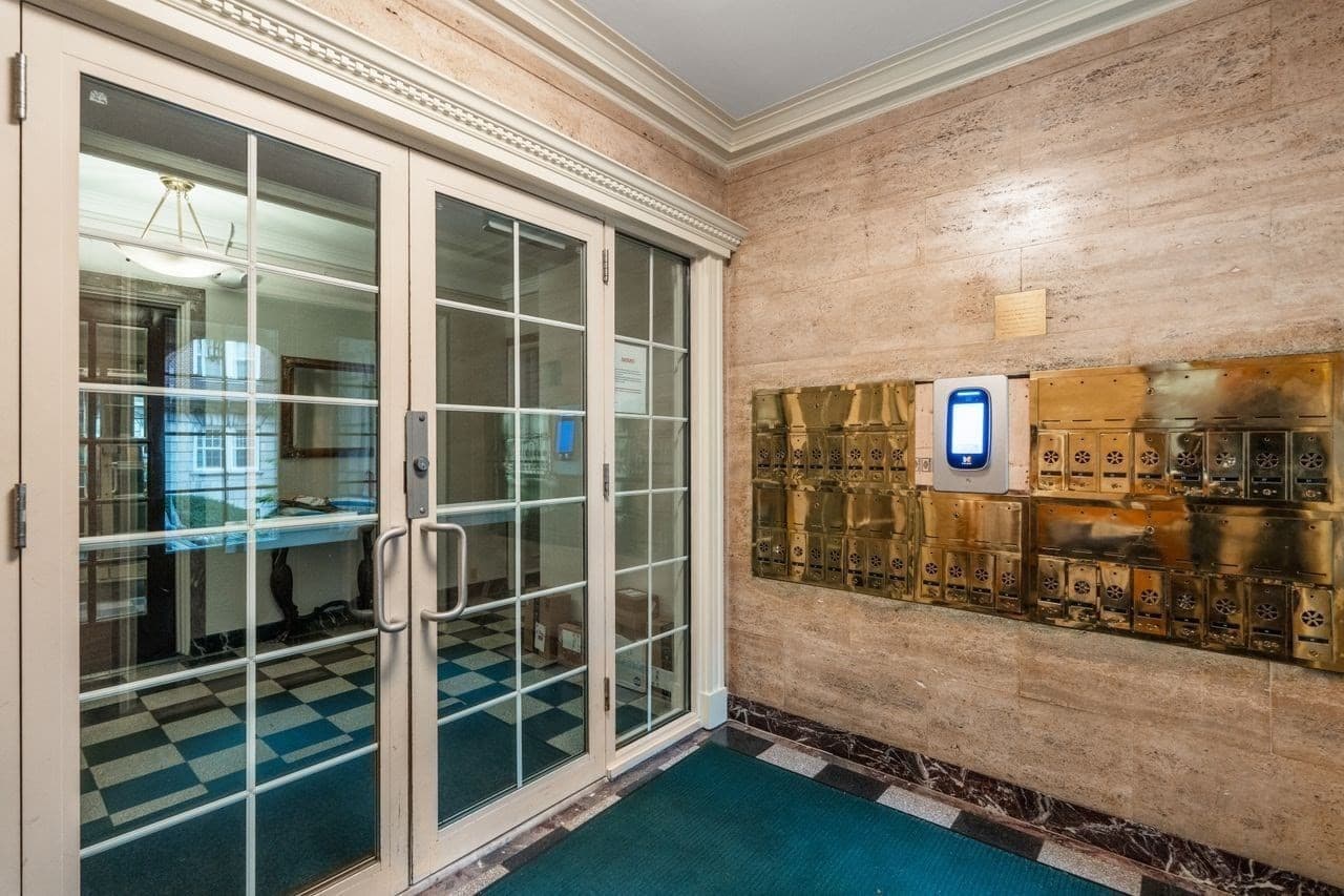 Condominium at 3 Arlington St # 35, Cambridge MA 02140, Cambridge, photo 21 of 26