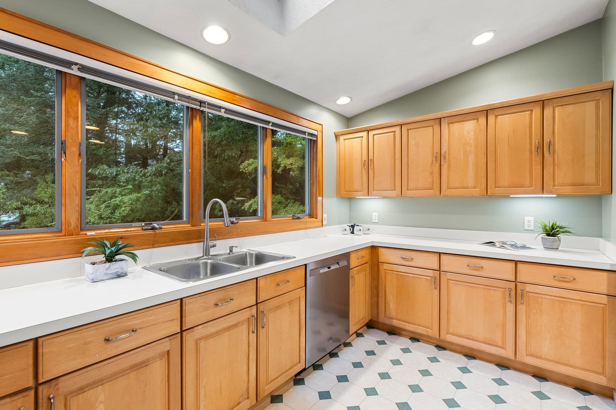 Single Family Residence at 57 Grandview Rd, Arlington MA 02476, Arlington, photo 19 of 41