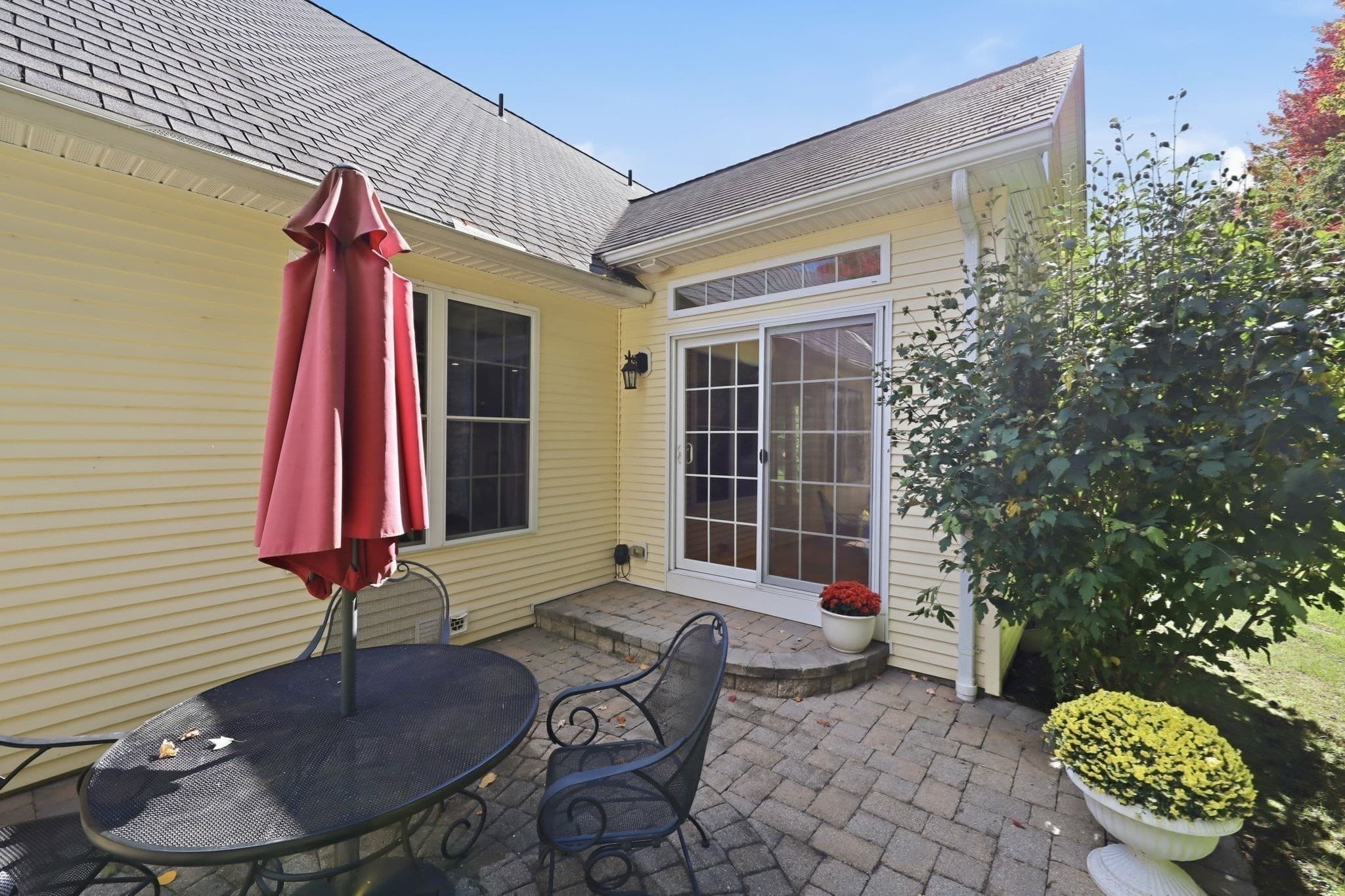 Condominium at 23 Wynnfield Cir # 23, Southwick MA 01077, photo 4 of 42