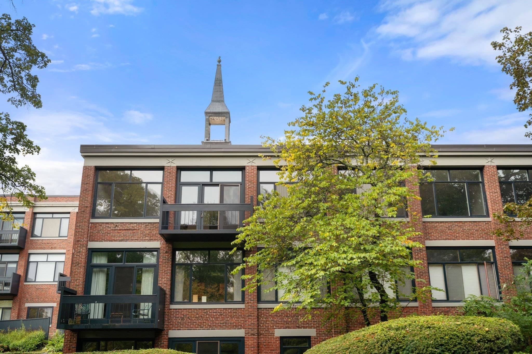 100 Keyes Rd # 304, Concord MA 01742