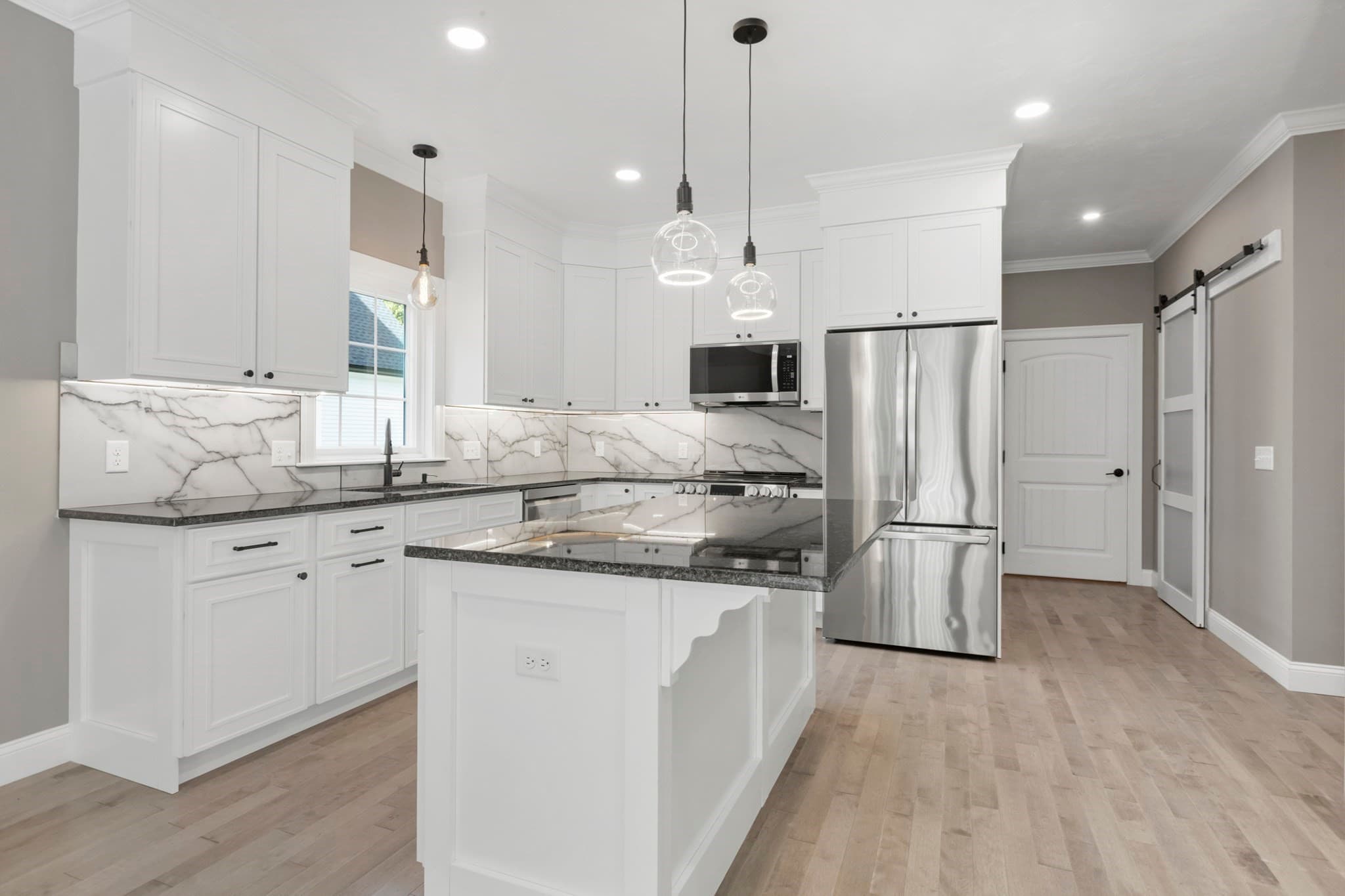 Single Family Residence at 24 Cooper Rd, Webster MA 01570, Webster, photo 9 of 39