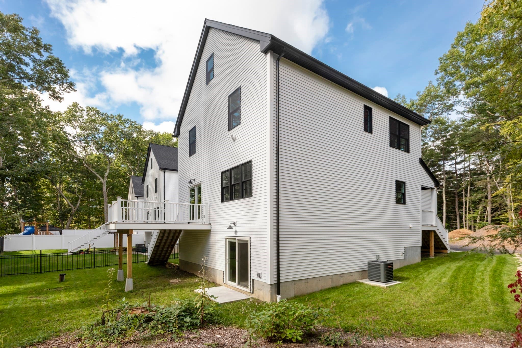 Single Family Residence at 24 Cooper Rd, Webster MA 01570, Webster, photo 4 of 39