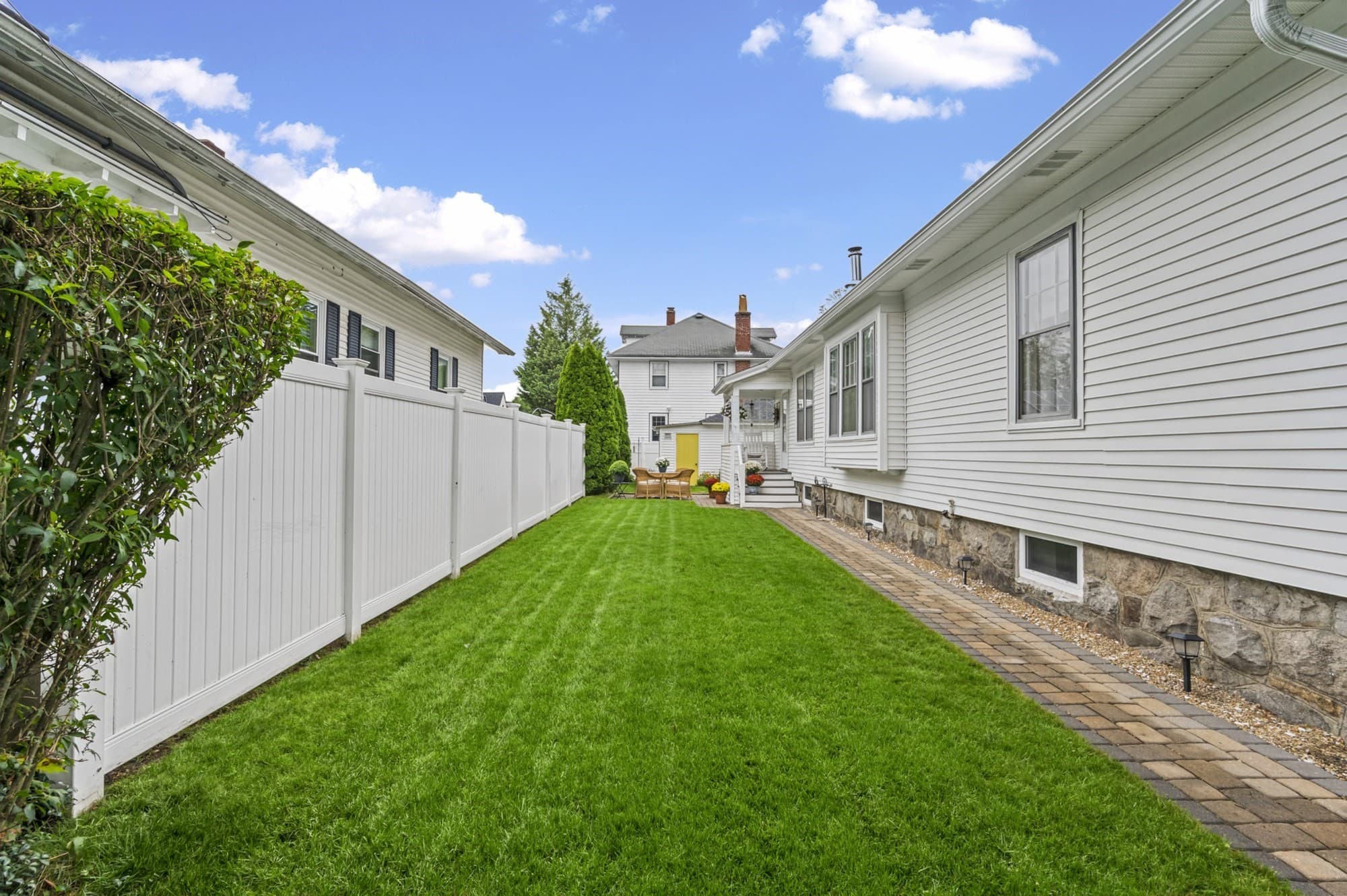 Single Family Residence at 40 Quincy St, Methuen MA 01844, Methuen, photo 4 of 36