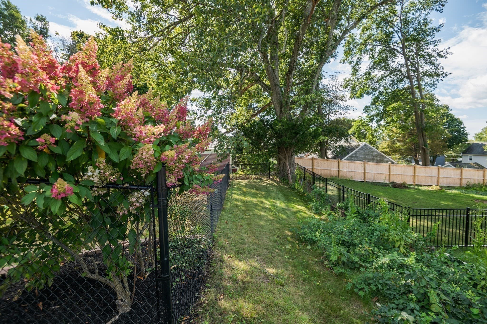 Single Family Residence at 21 Westland Terrace, Haverhill MA 01830, Haverhill, photo 8 of 41