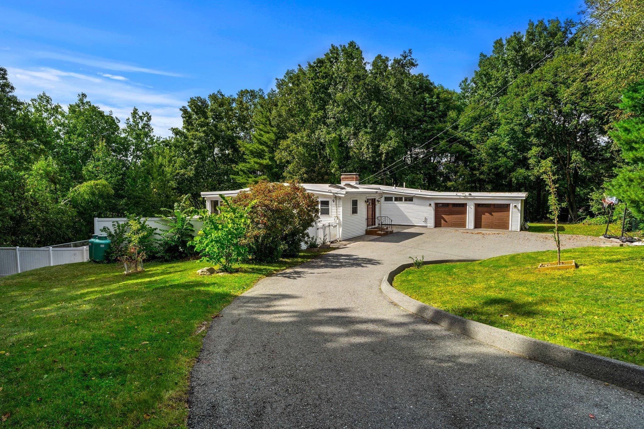 42 Farview Ave, Shrewsbury MA 01545