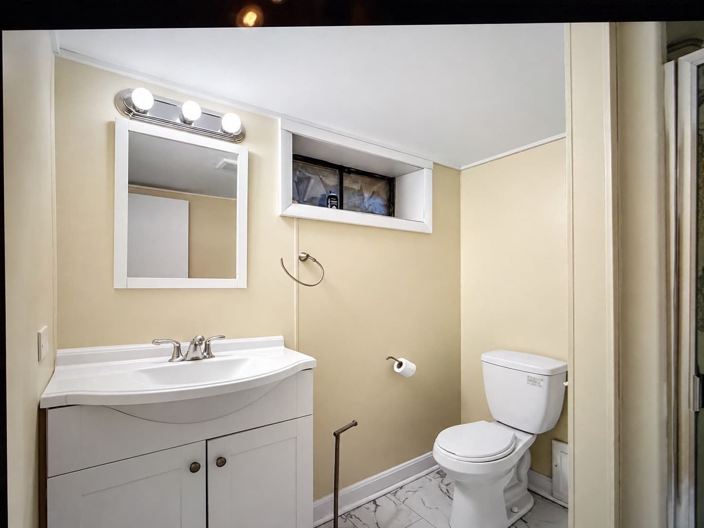 Single Family Residence at 42 Farview Ave, Shrewsbury MA 01545, Shrewsbury, photo 24 of 40