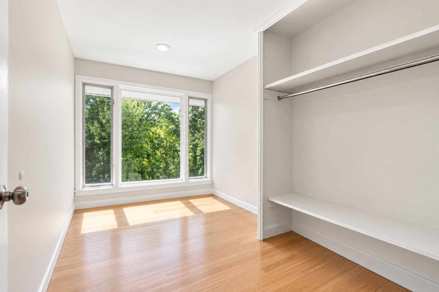 Single Family Residence at 42 Farview Ave, Shrewsbury MA 01545, Shrewsbury, photo 11 of 40