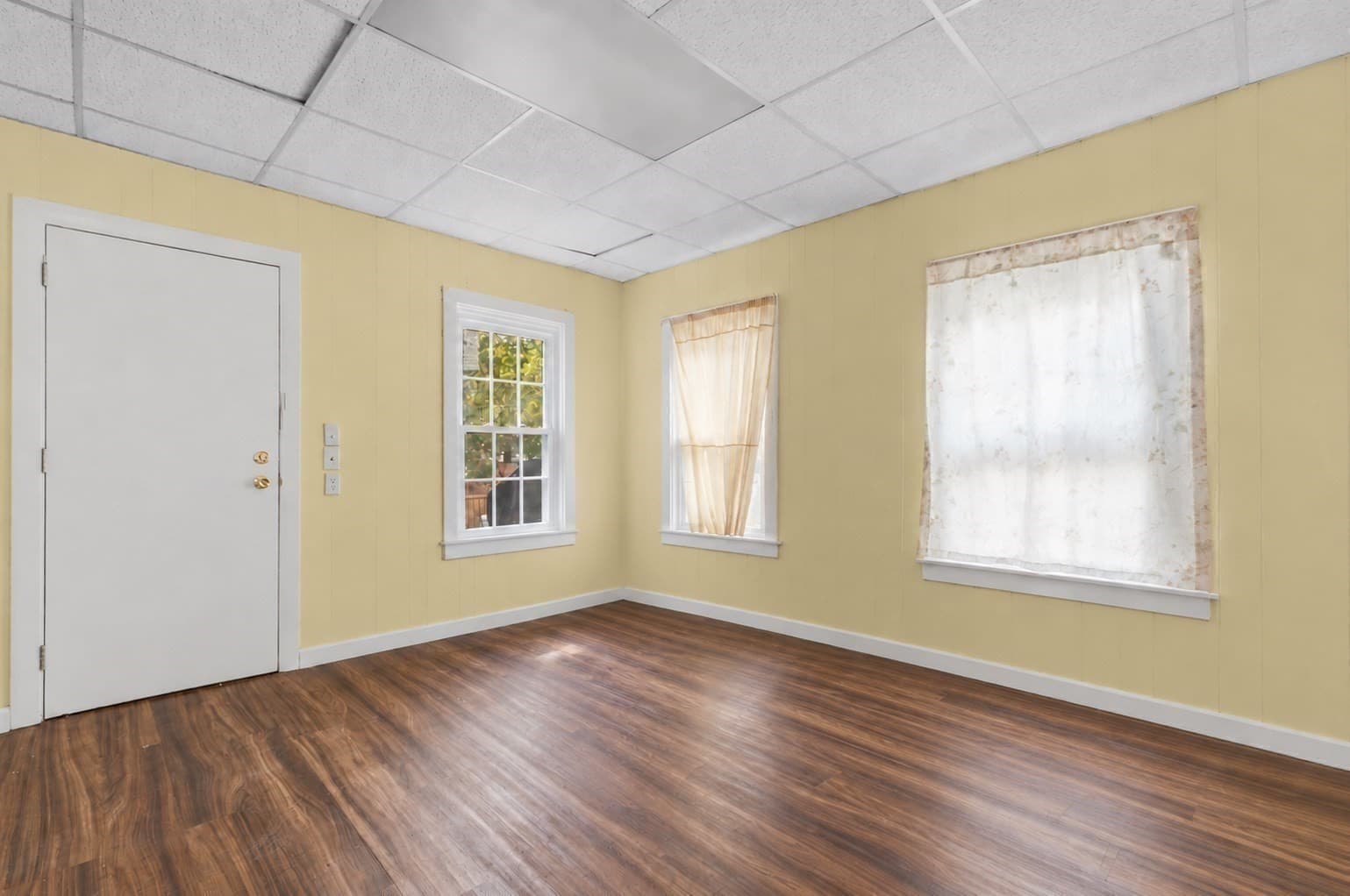 Single Family Residence at 96 Pierce St, New Bedford MA 02740, New Bedford, photo 18 of 23