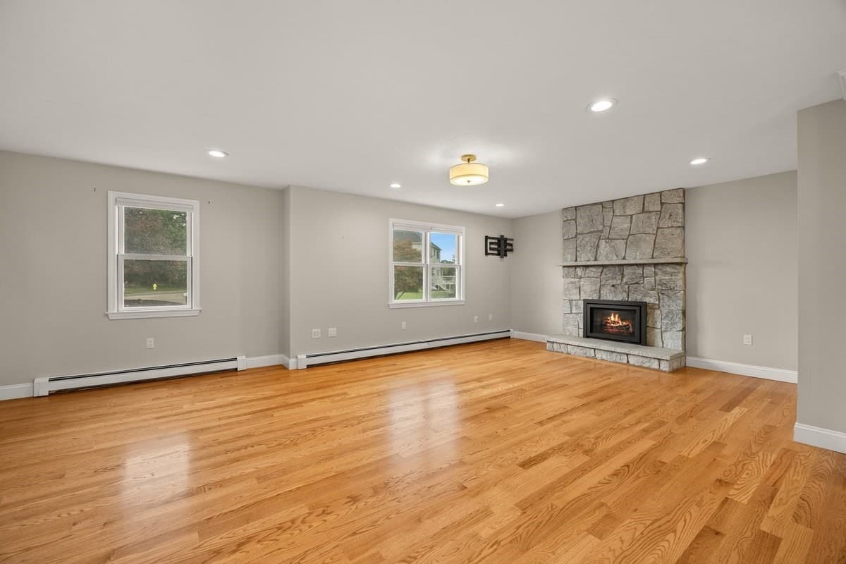 Single Family Residence at 20 Harvest Ln, Braintree MA 02184, Braintree, photo 5 of 42