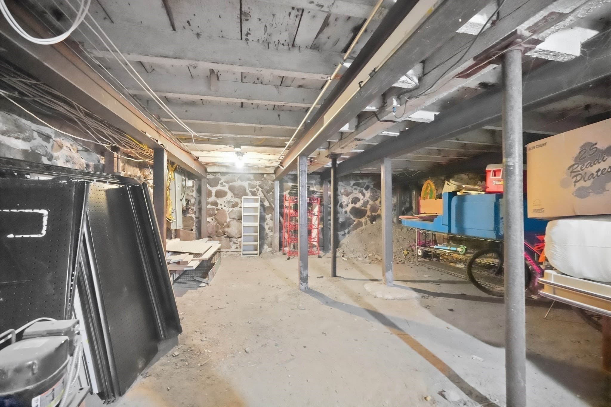 2 Family - 2 Units Up/Down at 43 Broad St, Lynn MA 01902, Lynn, photo 16 of 24