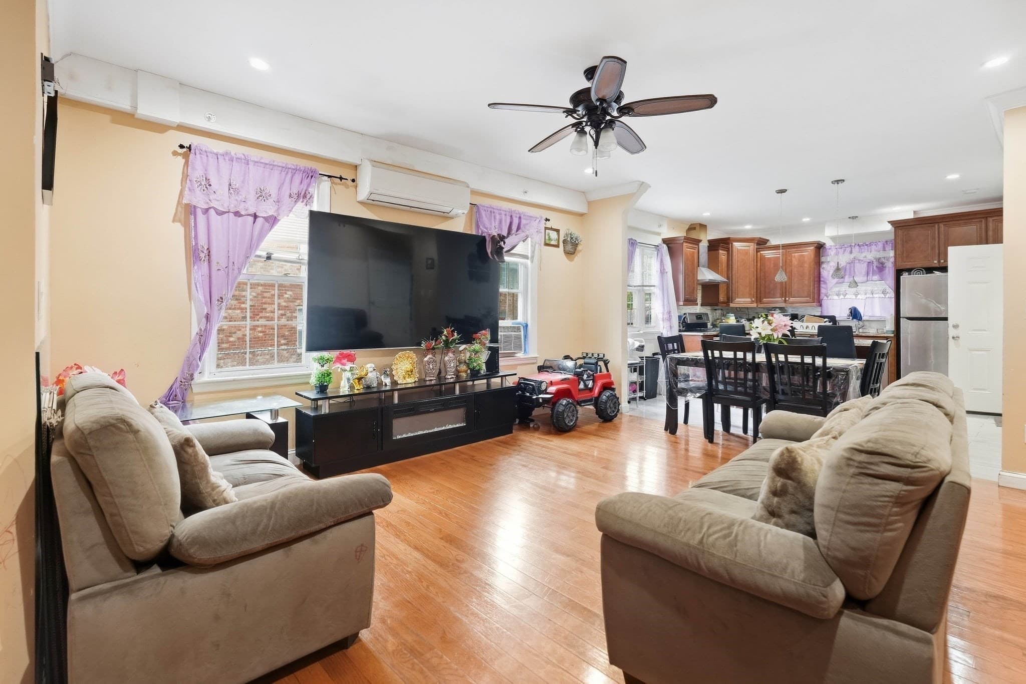 3 Family at 47 Broad St, Lynn MA 01902, Lynn, photo 8 of 41