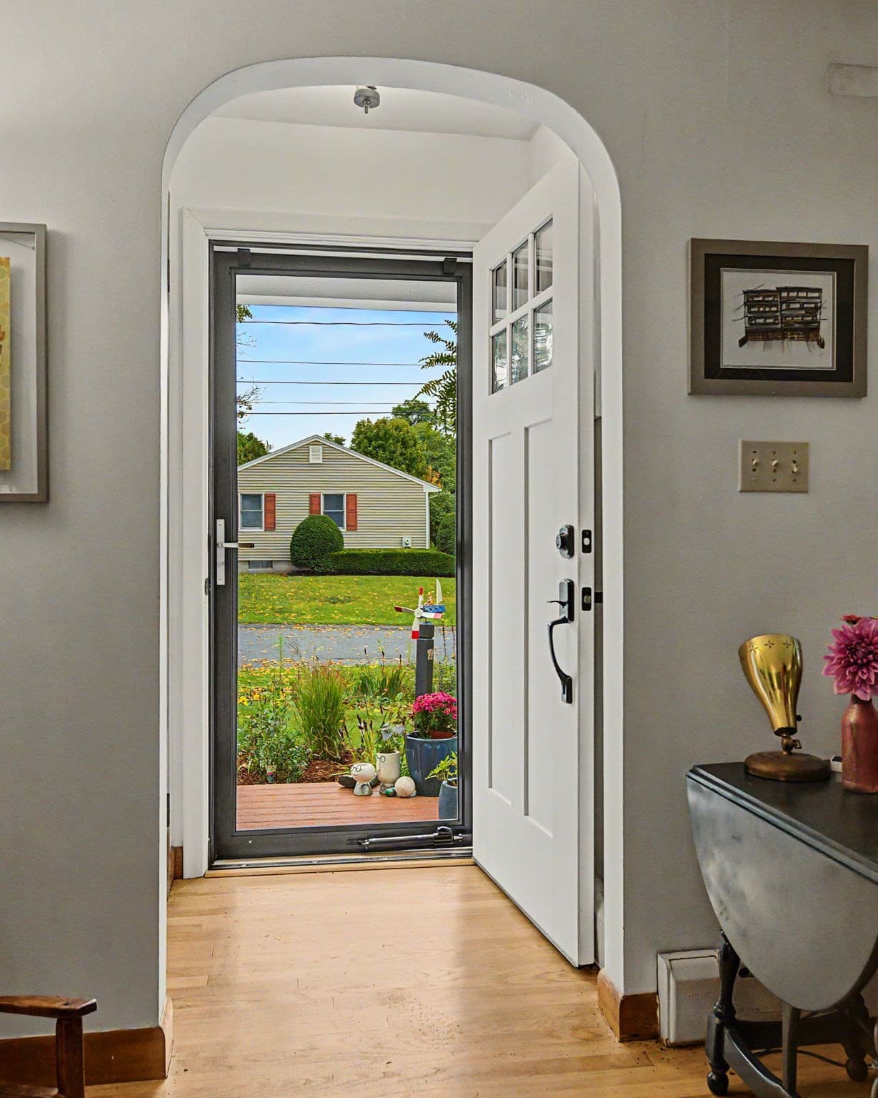 Single Family Residence at 10 Alden St, Easthampton MA 01027, Easthampton, photo 5 of 42