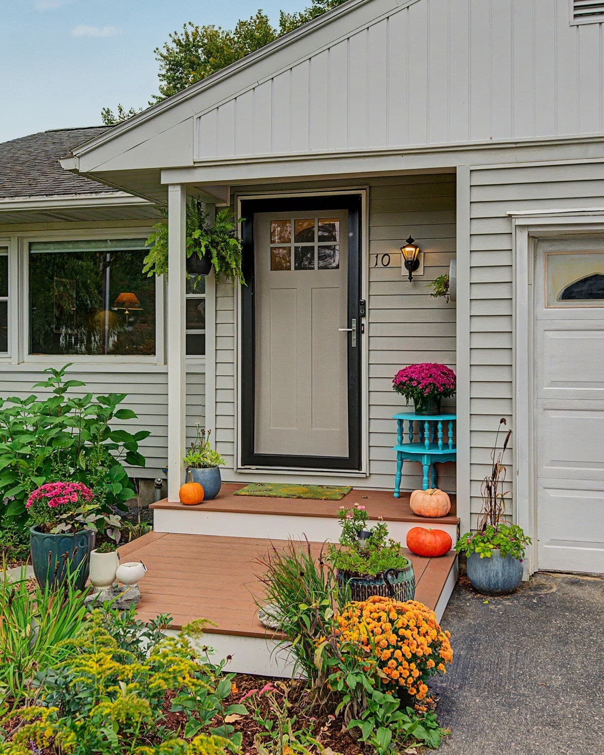 Single Family Residence at 10 Alden St, Easthampton MA 01027, Easthampton, photo 4 of 42